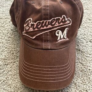 Woman’s Milwaukee Brewers Baseball Hat